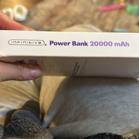 Power Bank 2000 mah - Picture 7 of 9